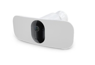 Arlo Pro 3 Floodlight Camera, 1440p, LED 7m, mikrofon, högtalare